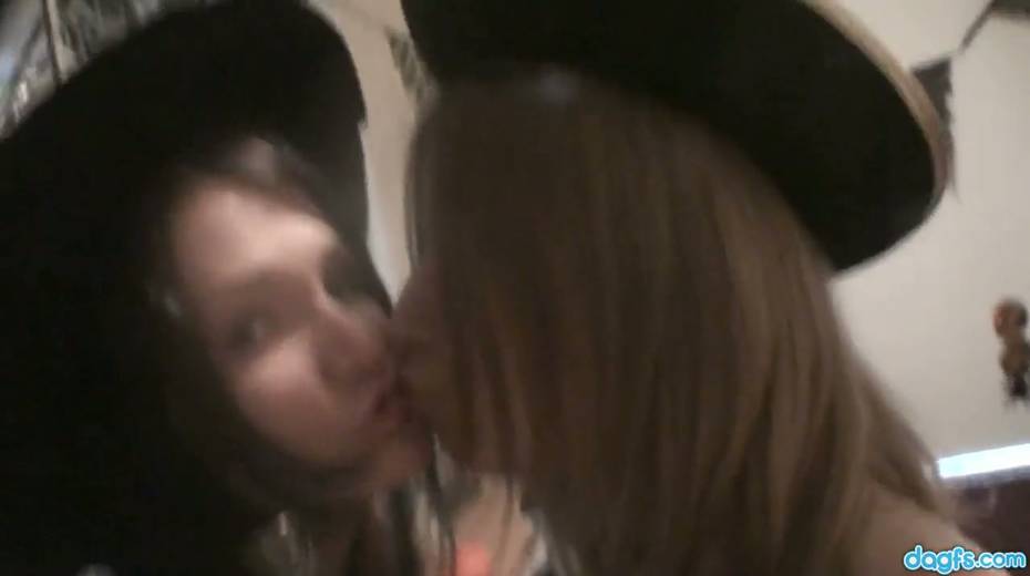 Delicious babes lick each others tasty looking pussies - 4. pic