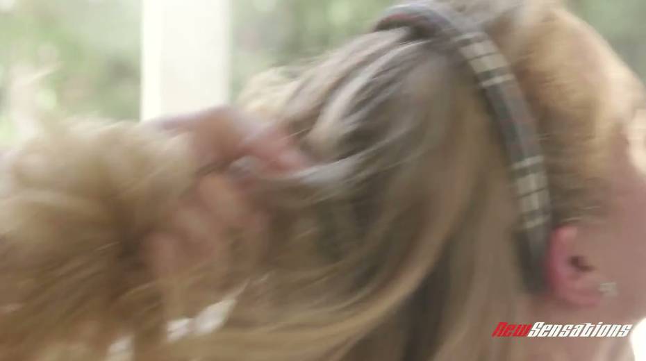 Captivating college babe Aubrey Sinclair goes wild on her boyfriend's dick - 16. pic