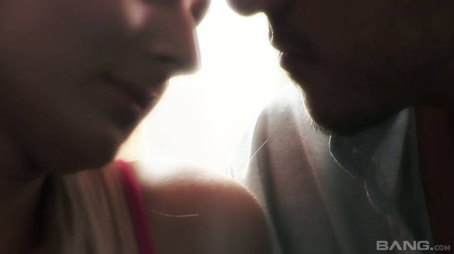 Romantic couple sex video featuring sensual babe Vanessa Jordin - 2. pic