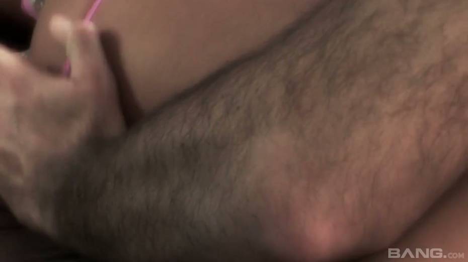 Romantic couple sex video featuring sensual babe Vanessa Jordin - 8. pic