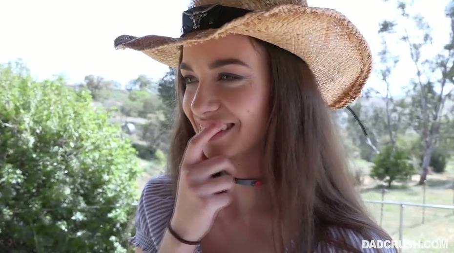 Sweet chick in cowboy hat Tali Dova gets banged in hot pov clip - 3. pic