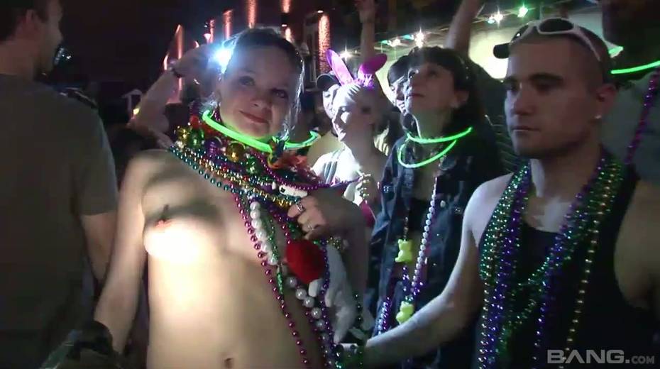 Many spoiled chicks are flashing their big tits in public - 16. pic