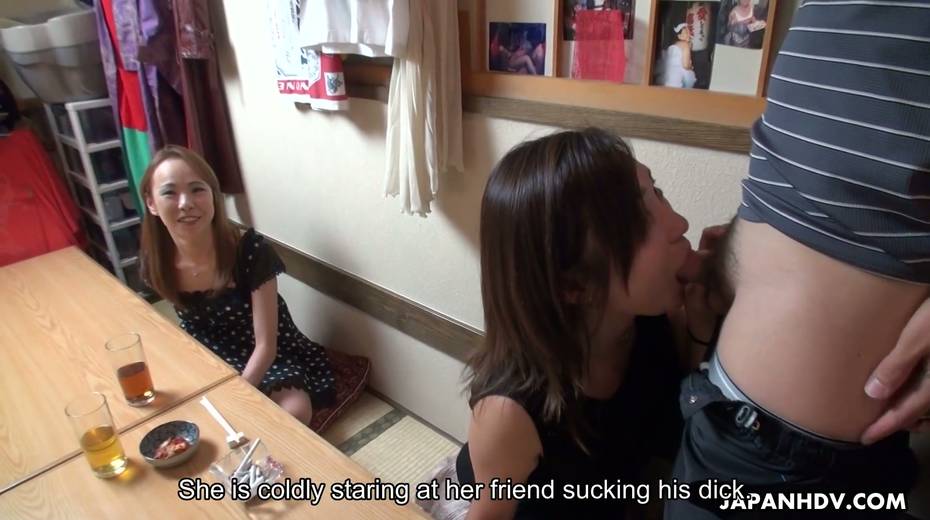 Asian slut Hosaka Yuriko takes part in crazy group sex scene - 4. pic