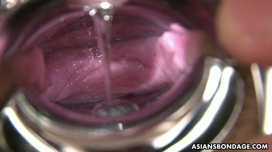 Japanese hoe with ball gag in her mouth Miku Natsukawa gets pussy toyed - 21. pic