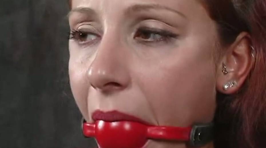 Chick with sexy pussy gets punished in the dungeon - 3. pic