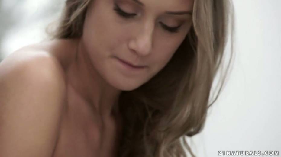 Sweet looking babe Tiffany Tatum is making love with her boyfriend - 15. pic