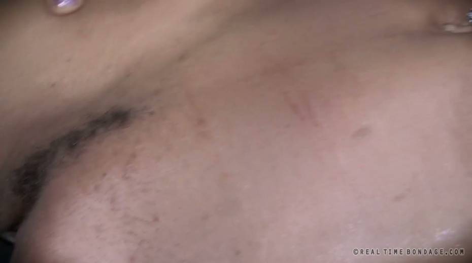 Two lesbians fuck cunt and gorge of naughty titless gal - 11. pic