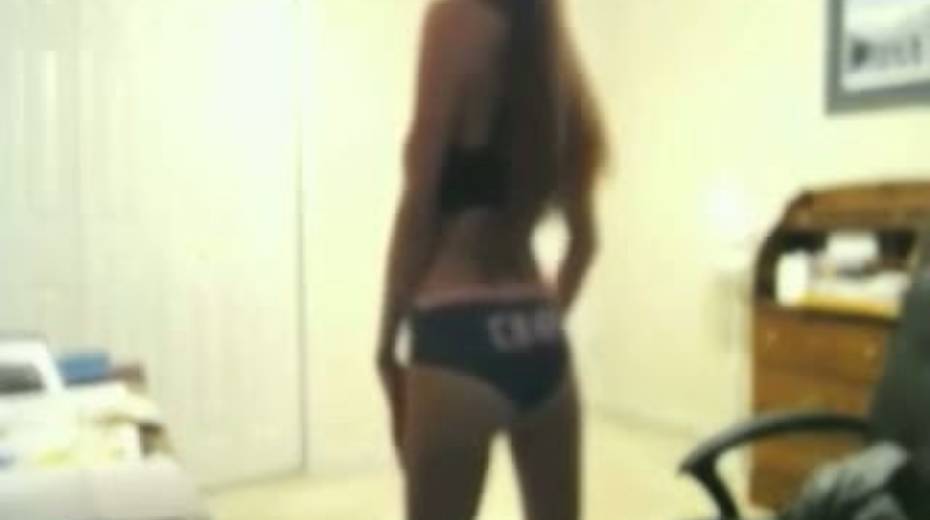 Fantastic beauty with juicy jugs stripping seductively in amateur clip - 14. pic