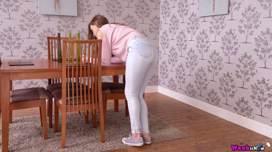Salacious babe Honour May is masturbating her adorable wet pussy - 2. pic