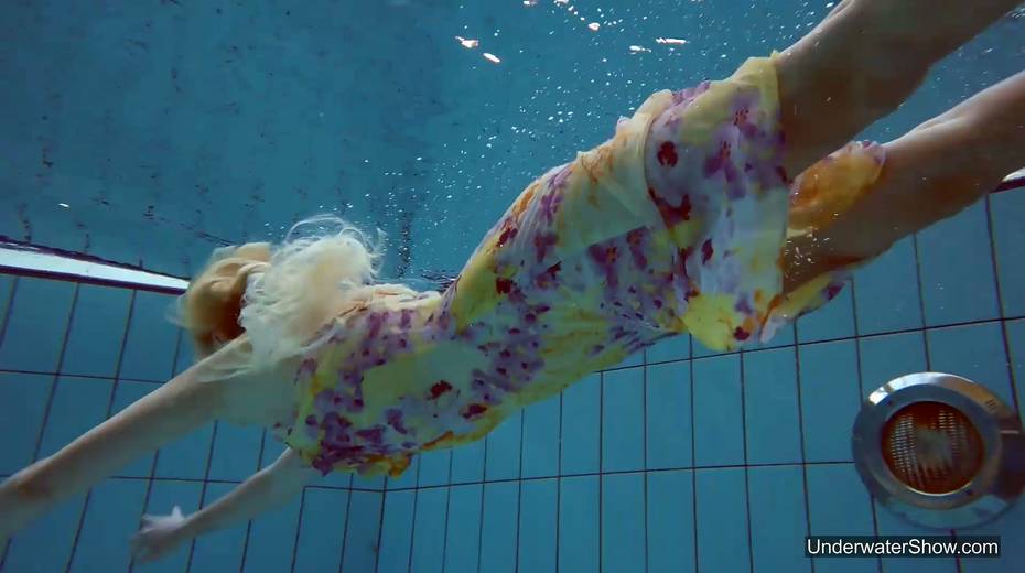 Attractive swimmer Milana Voda is stripping under the water - 7. pic