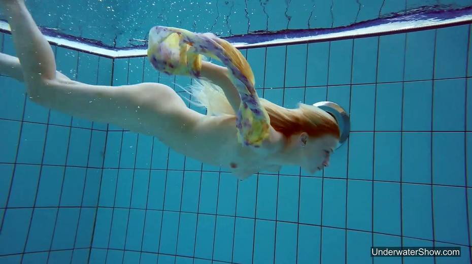 Attractive swimmer Milana Voda is stripping under the water - 12. pic