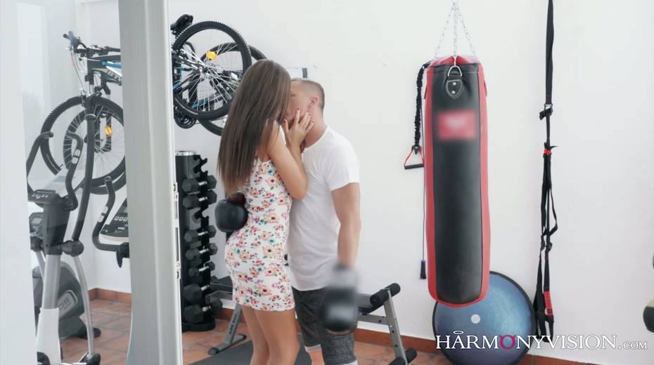 Lithuanian girlfriend Tina Kay gets nasty while her boyfriend is boxing - 4. pic
